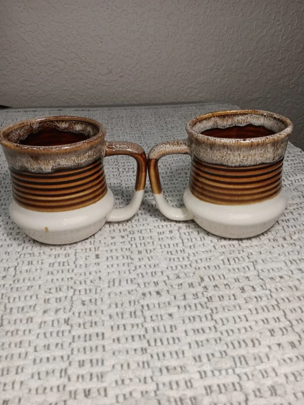 Vintage 1970’s Set of Two Brown Stoneware Drip Glaze 10 oz Mugs Made in Taiwan
